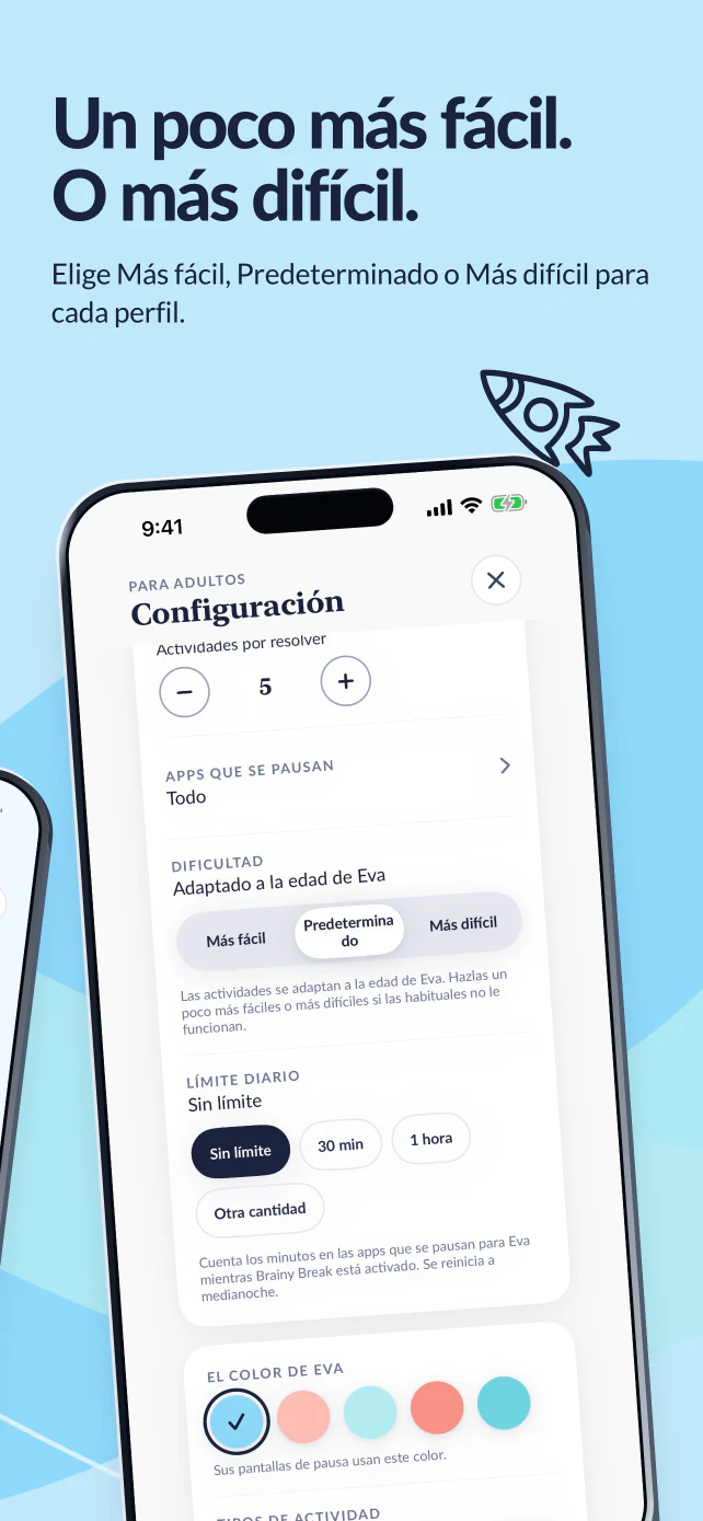 Un poco más fácil o más difícil. En Configuración, el padre o la madre elige Más fácil, Predeterminado o Más difícil para cada perfil.