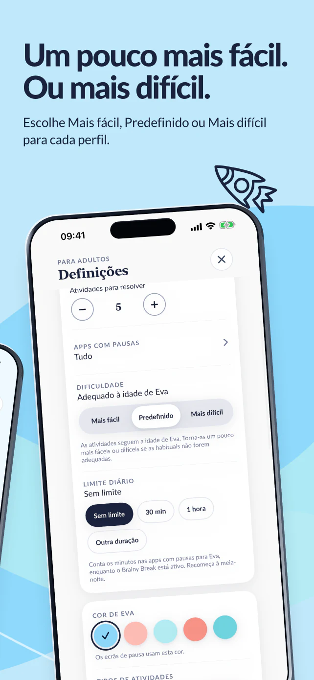 Um pouco mais fácil ou difícil. Nas Definições, os pais escolhem Mais fácil, Predefinido ou Mais difícil para cada perfil.